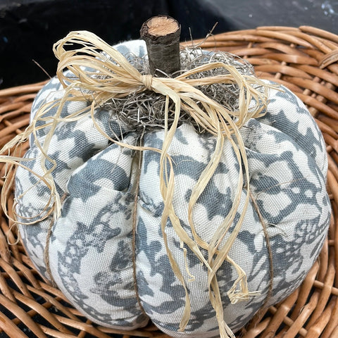 Fabric Pumpkin Med.